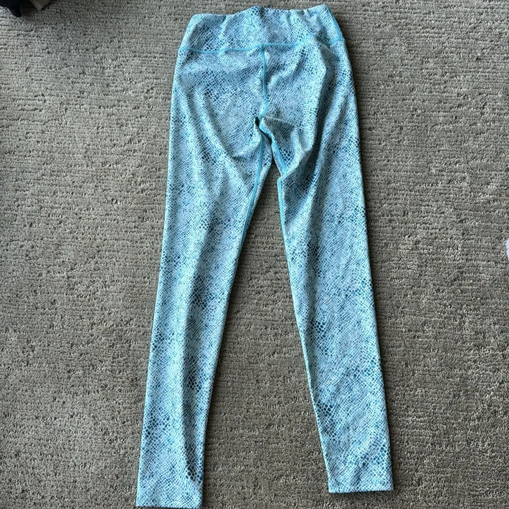 J. McLaughlin Blue Snakeskin Leggings - Picture 5 of 7